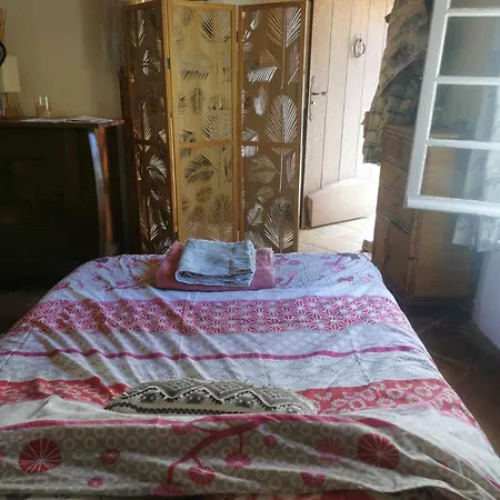 Loue Maison De Village A Hyeres/ Les Borrels Apartamento Hyères