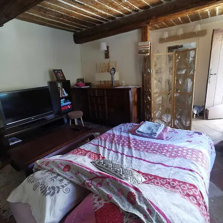 Apartamento Loue Maison De Village A Hyeres/ Les Borrels Hyères