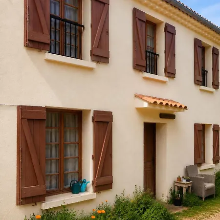 Loue Maison De Village A Hyeres/ Les Borrels Apartamento Hyères